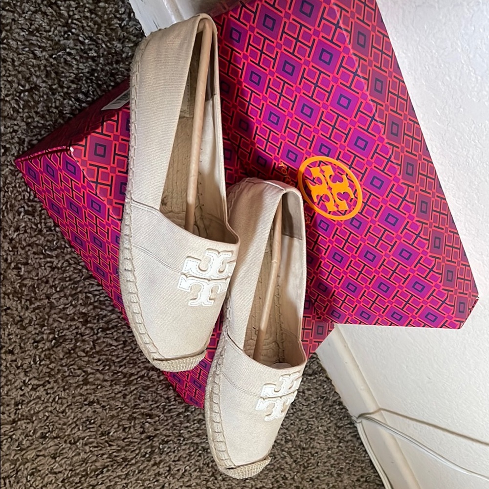 Tory Burch Cream Espadrilles with Timeless Style